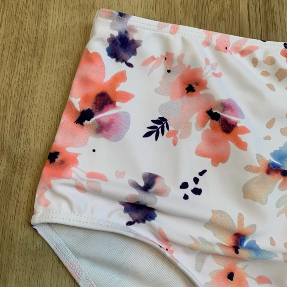 Womens Bikini Bottoms Size XS Floral White Pink Swim Summer Pool Beach Vacation - Picture 4 of 14